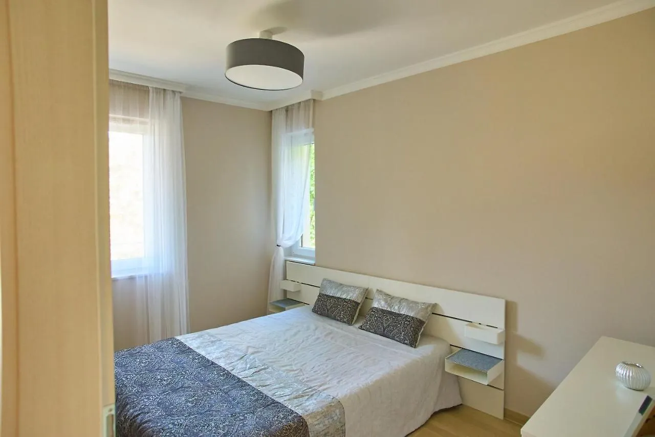 Sunlight Grey - Szeged Apartment Hungary